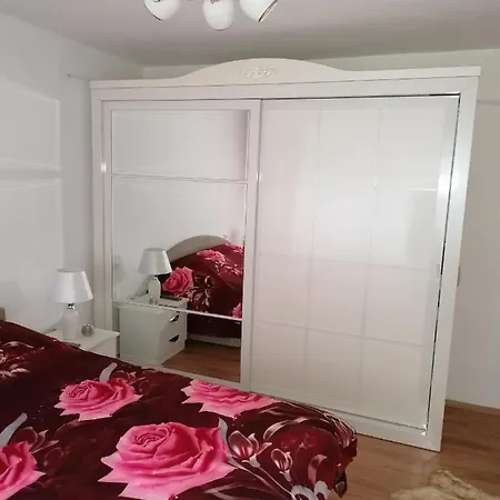 Apartman Mariola, Stan Na Dan *